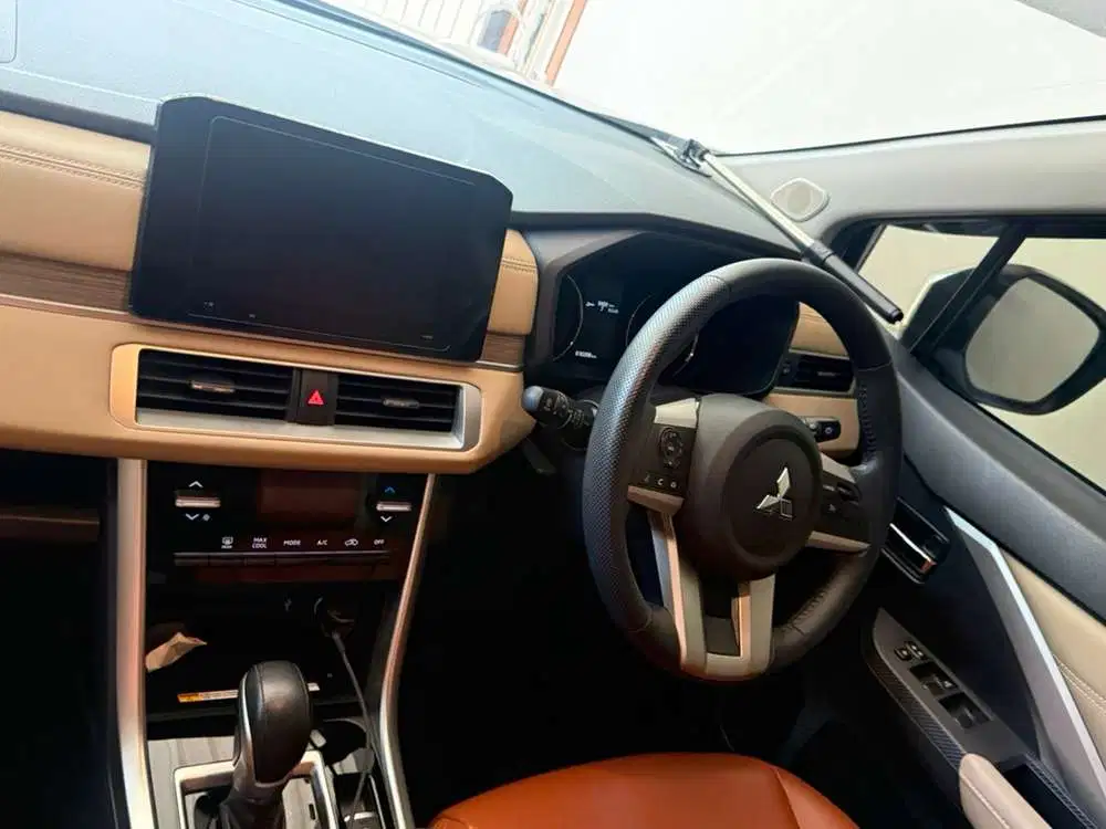 KM low Mitsubishi xpander ultimate 2023