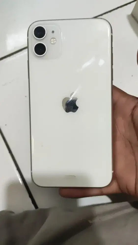 iPhone 11 64gb iBox