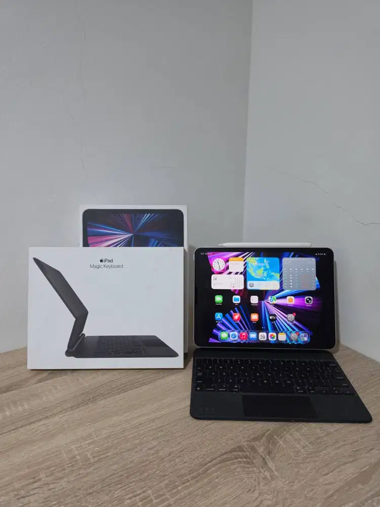 iPad Pro M1 11 128GB Wifi Cellular 5G + Magic Keyboard + Apple Pencil