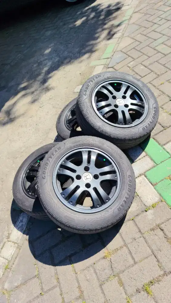 Velg original jazz idsi hitam ban Goodyear ring 14 tebal