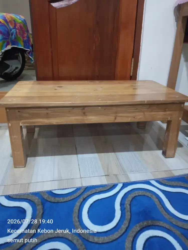 Dijual 2 buah meja jati belande
