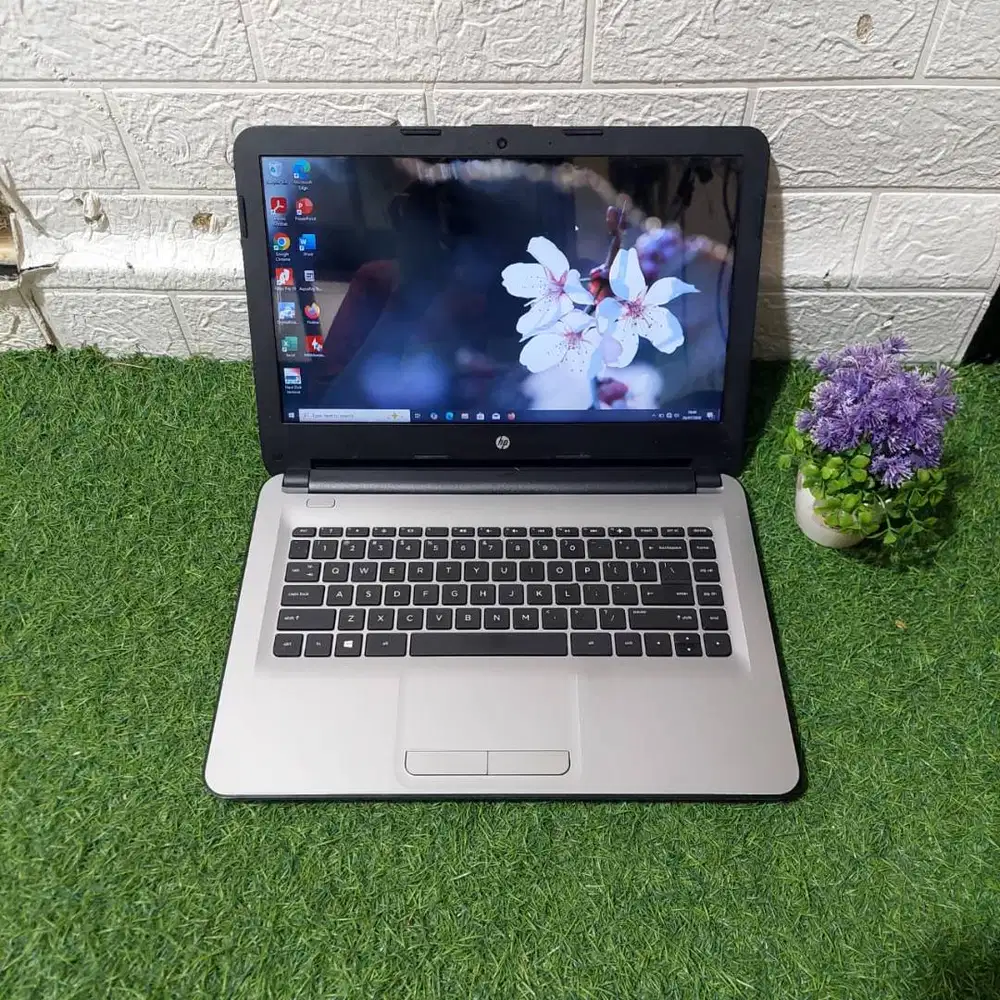 HP 14-AN004AU AMD A8-7410 RAM 8GB HDD 500GB