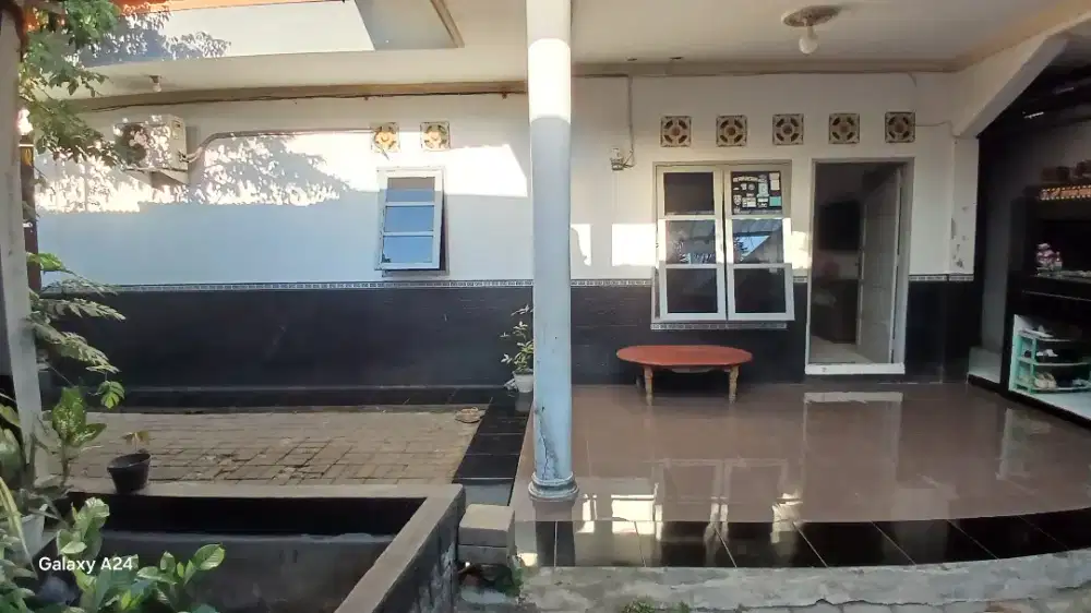 Rumah di tengah kota makassar