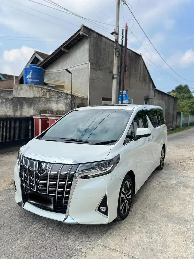 Toyota Alphard th. 2022