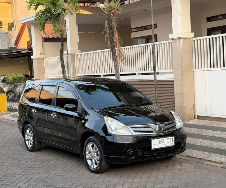 Grand Livina 1.5 SV AT 2012 istimewa cash/kredit