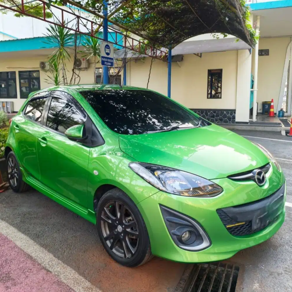 Mazda 2 HB R A/T Tahun 2012