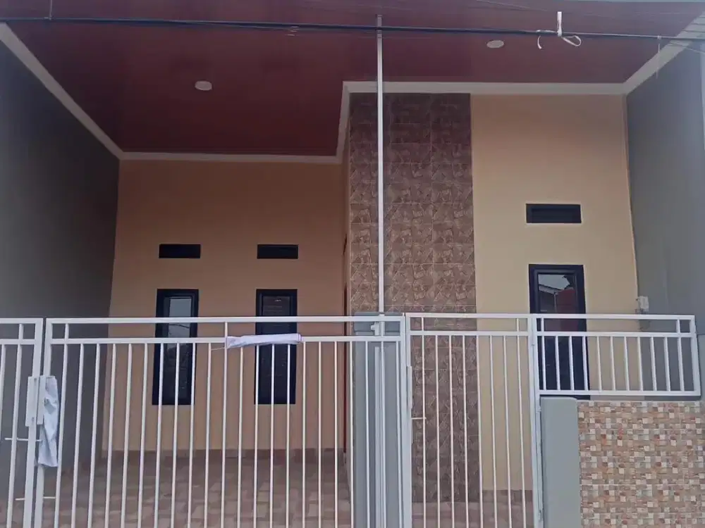 Dijual rumah di harapan indah