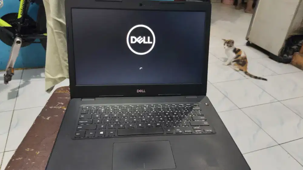 Laptop Dell 3490 core i5 RAM 8GB
