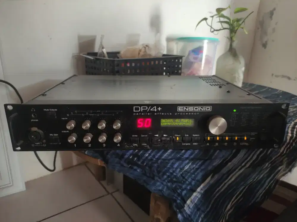 Ensoniq DP/4+ Parallel Effects Processor
