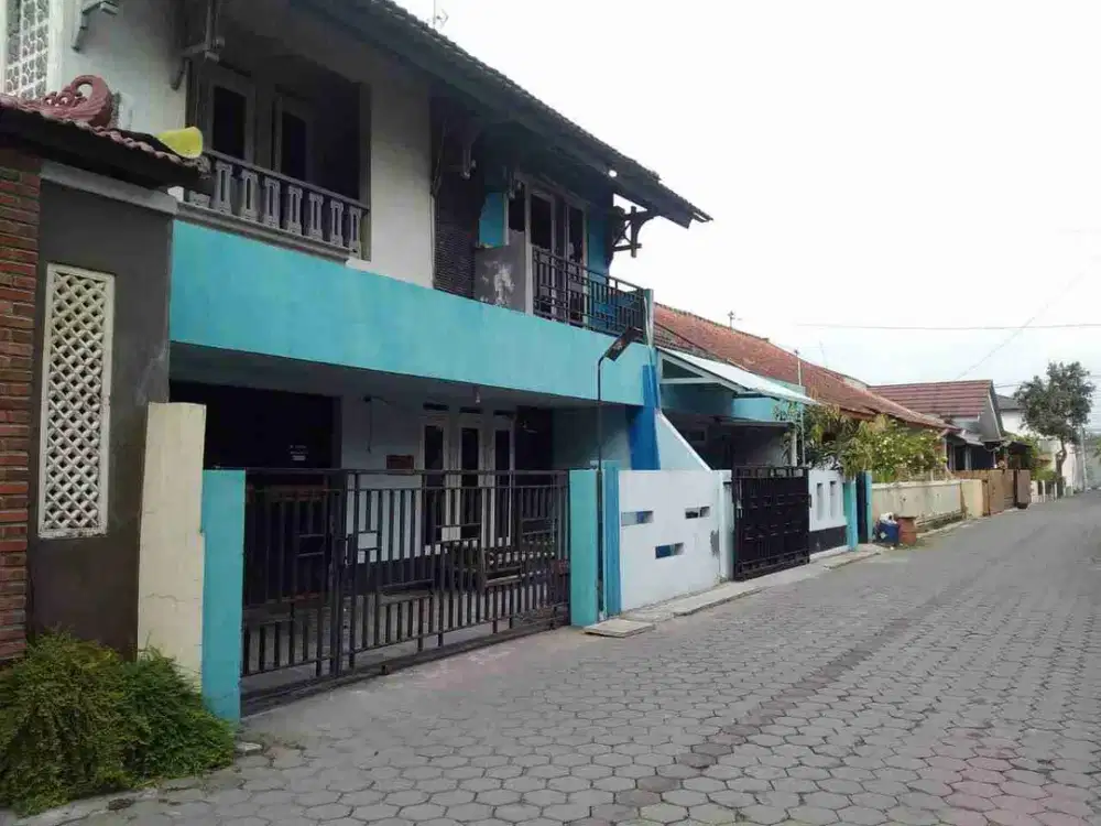 Rumah Induk Dan Kost 13 Kamar Area Janti Dekat RS. Harjolukito, JEC, AMPLAZ, kampus UPN & UIN
