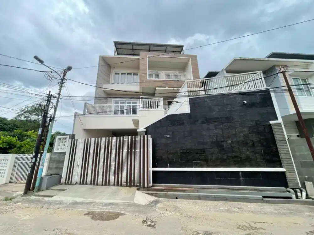 Dijual rumah besar mewah lokasi dempo dalam Palembang