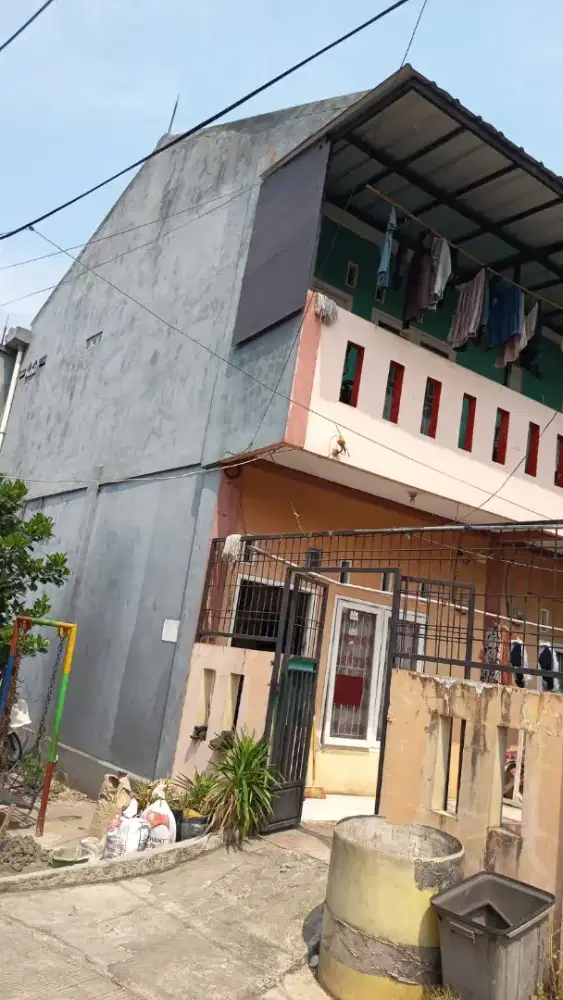 Dijua cepatl Kontrakan 6 pintu (BU)
