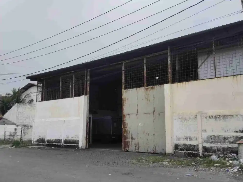 Dijual gudang di pergudangan Manukan Wetan 60