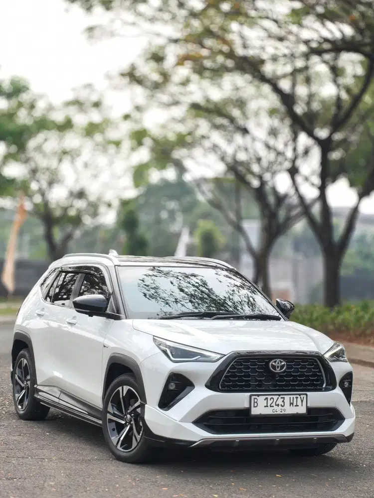 TOYOTA YARIS CROSS GR HYBRID TSS 1.5 AT 2023/2024 LOW KM LOW 16rb !!
