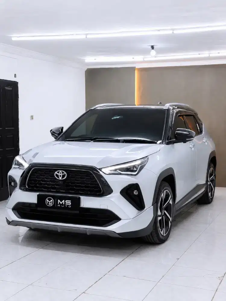 Yaris cross GR tss hev 2025