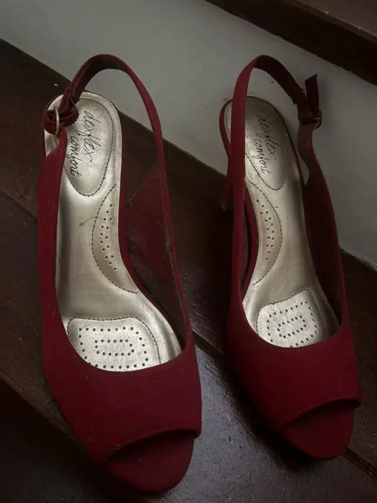 Heels payless good condition