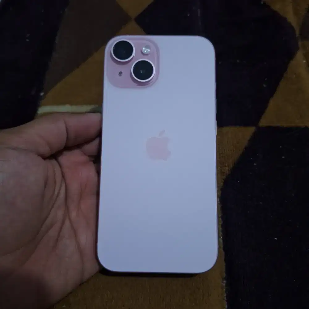 Iphone 15 Basic 128gb ex Ibox warna Pink