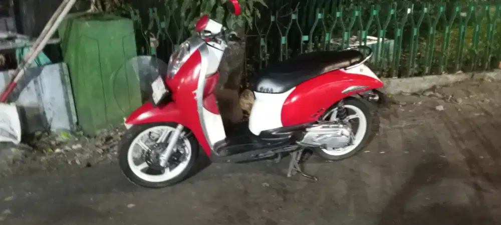 Honda Scoopy 2012