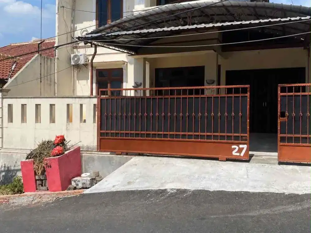 Jual Cepat Rumah 2Lantai Siap Huni, Lokasi Strategis