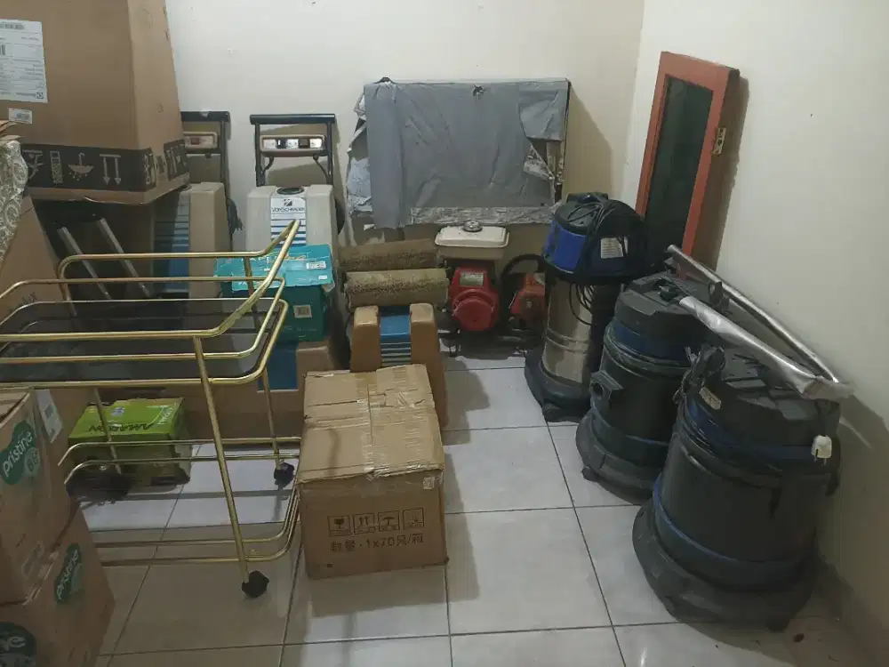 Alat kebersihan cleaning servis