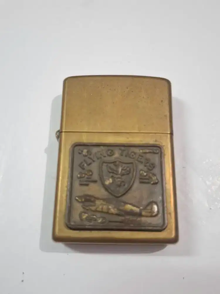 Zippo Flying tigers J-16