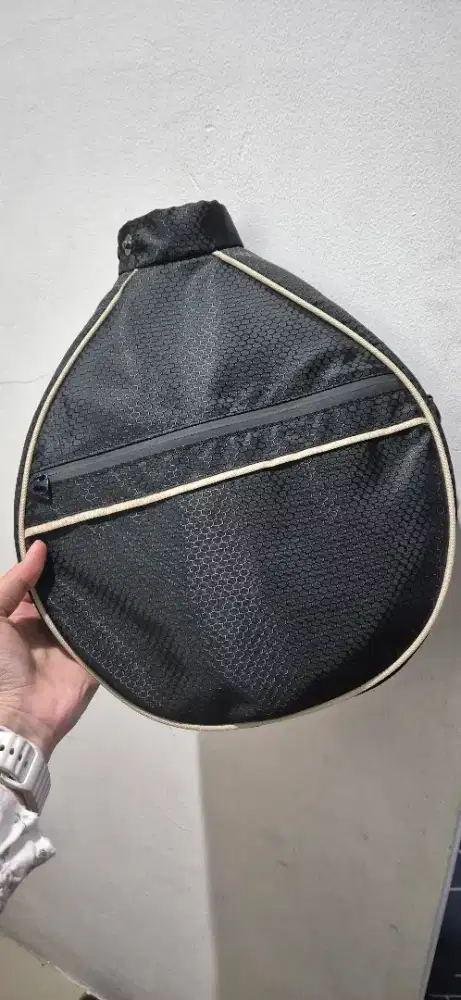 Second - Cover raket padel