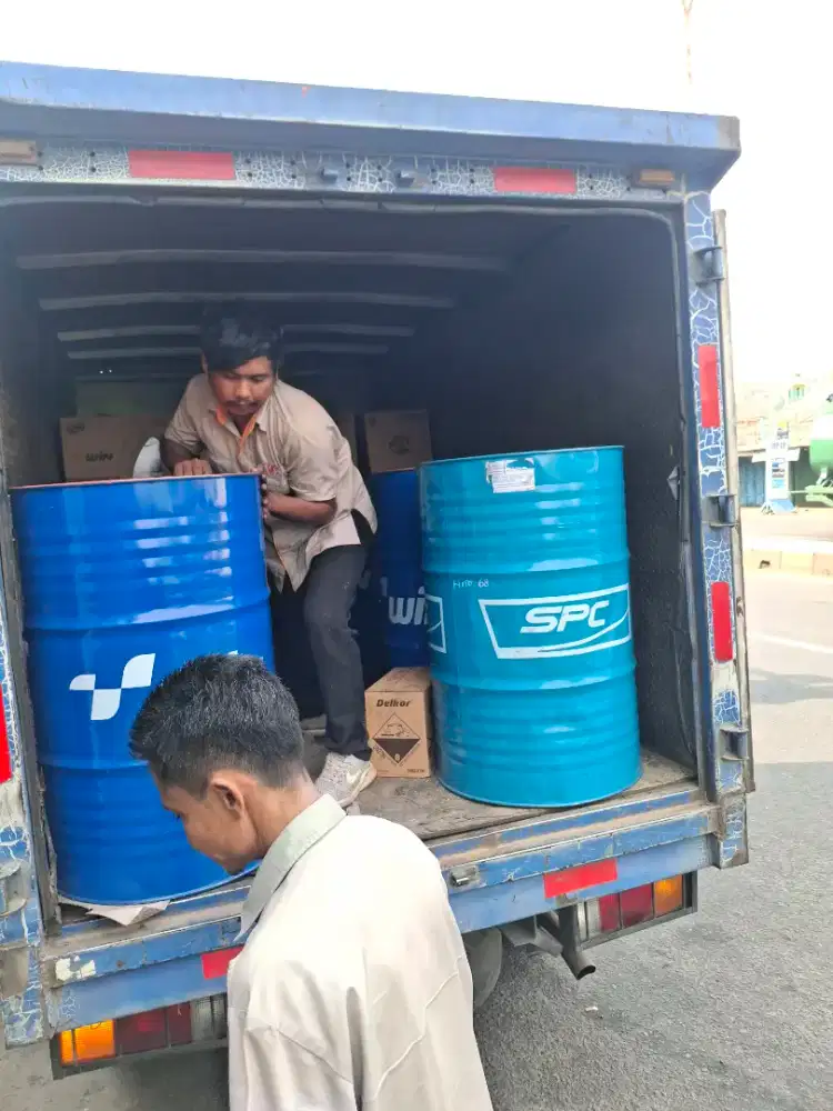 JUAL OLI DRUM ( ADA OLI MESIN / OLI HYDROLIK  ISO 68 )