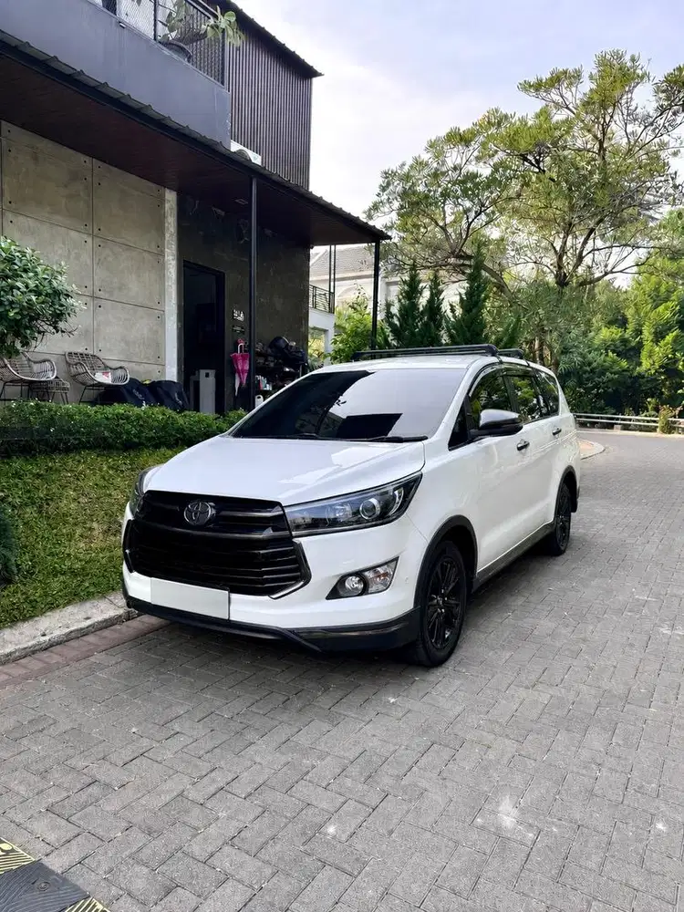 KM60rb Original Toyota Venturer Diesel