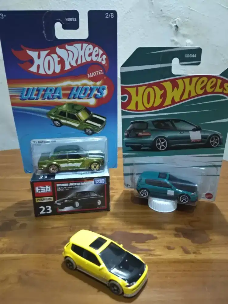 Hotwheels Honda Estilo, Datsun 510, Tomica Premium Mitsubishi Lancer