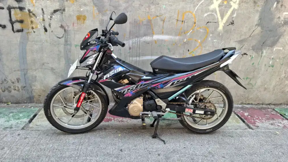 MOTOR SUZUKI SATRIA FU 150CC