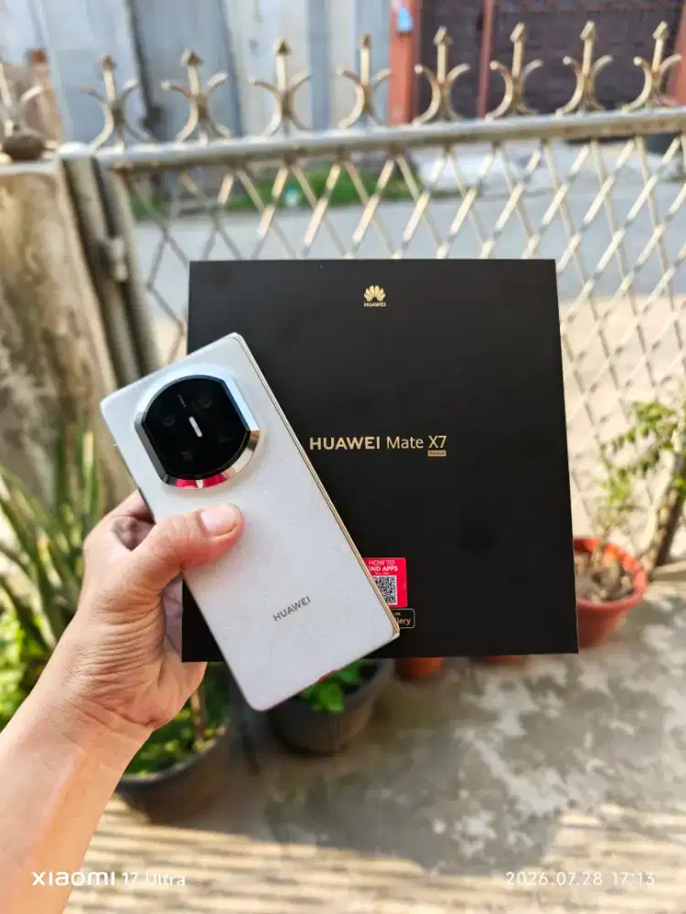 Huawei Mate X7 16/512 Garansi Resmi April 2027
