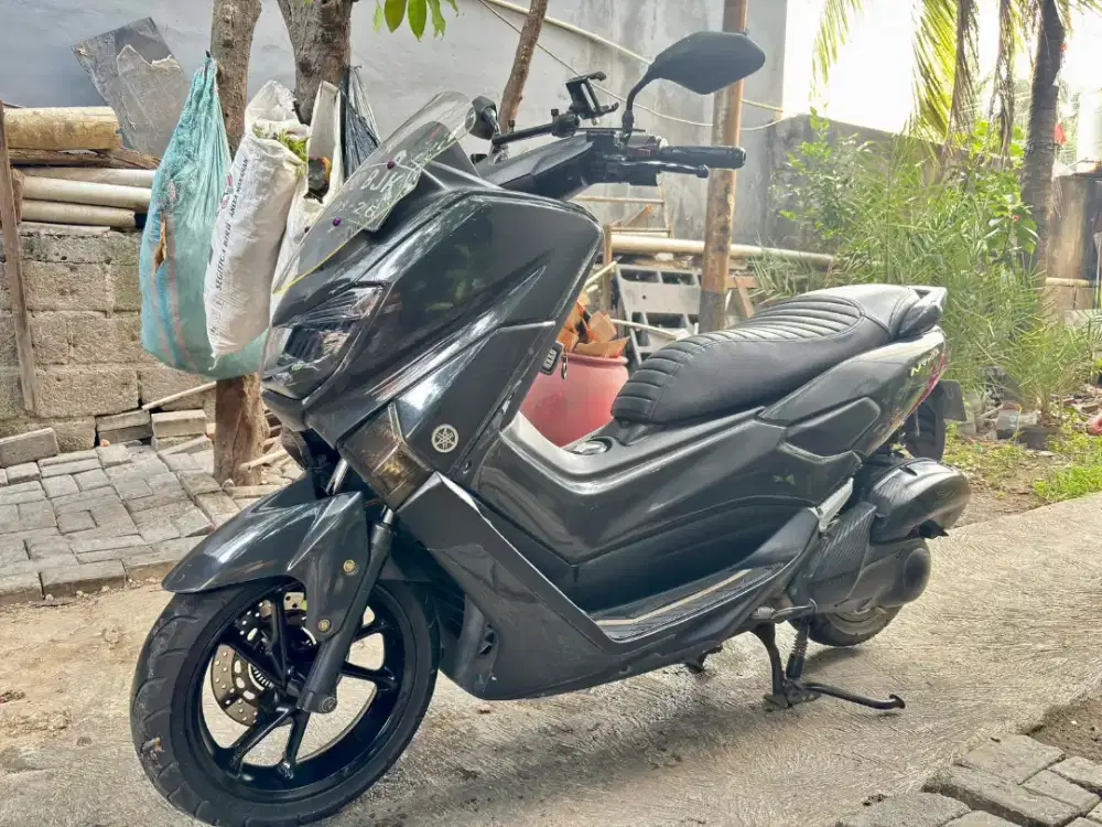 YAMAHA NMAX 2016 GREY