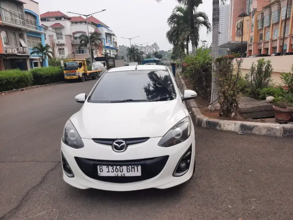 Mazda 2 Tahun 2012 Matic Tipe Tertinggi