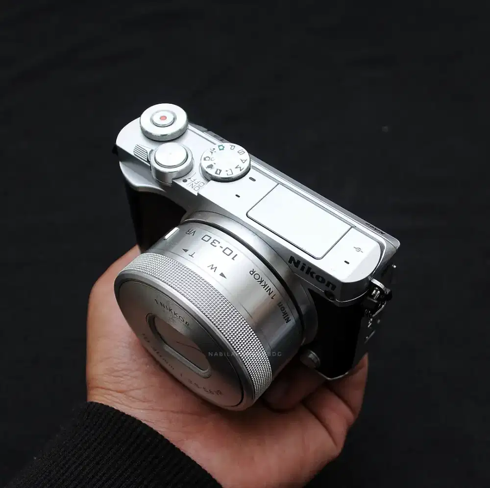 NIKON J5 KIT 10-30MM VR