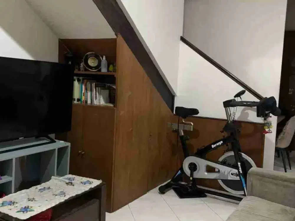 Dijual Rumah Taman Parahyangan nego