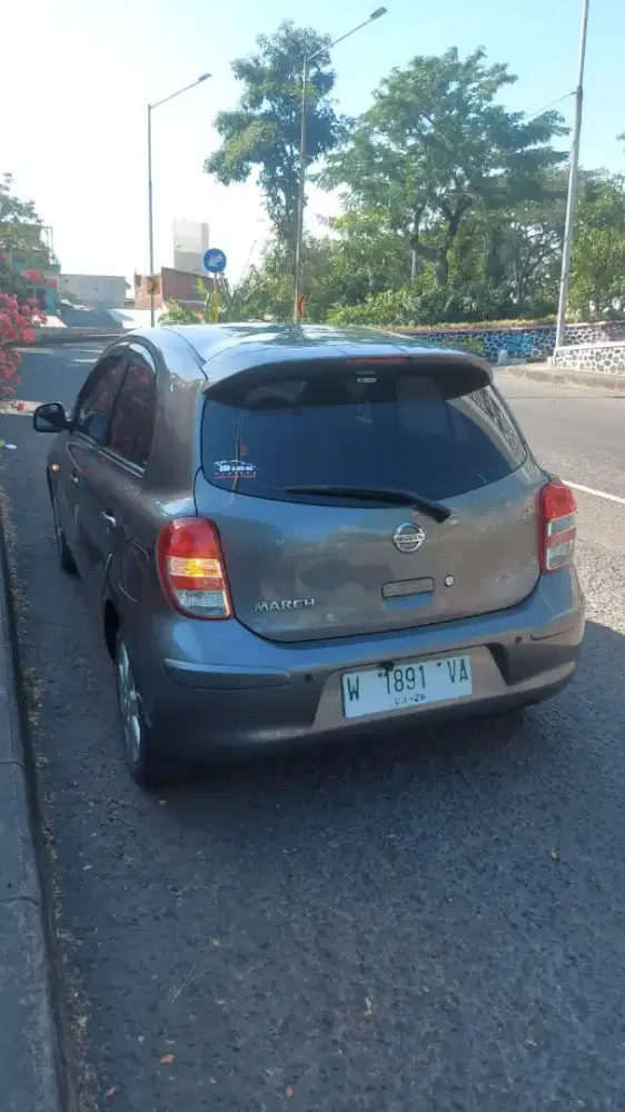 Nissan March Matic