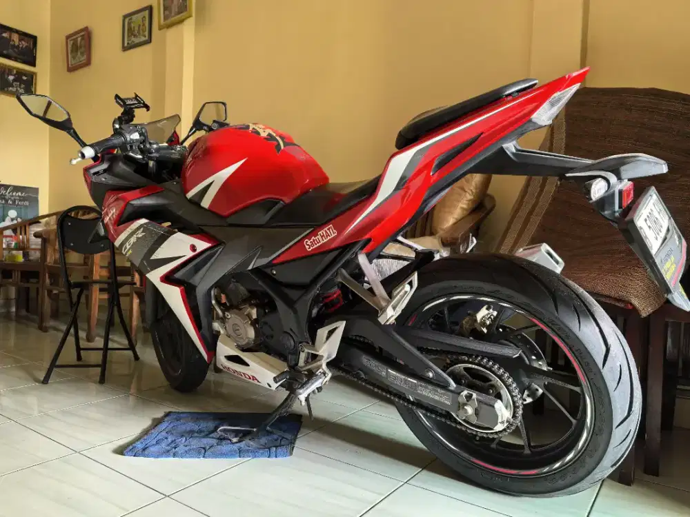 Dijual Motor CBR 150R 2018