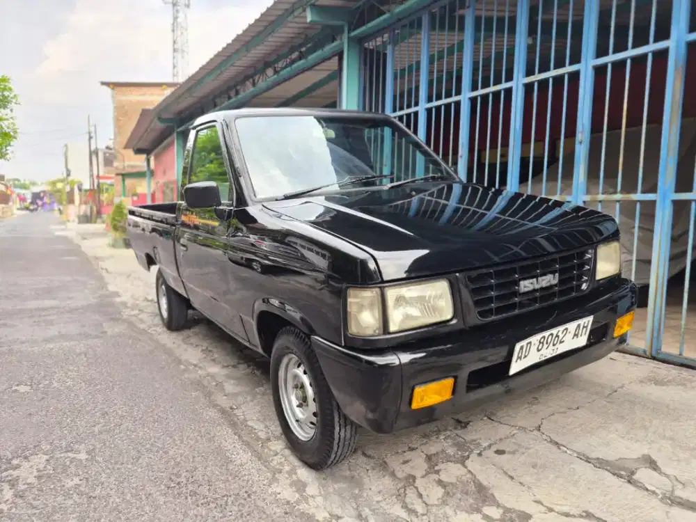 Isuzu Panther pick up 2010 murah