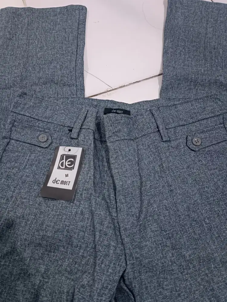 Celana dasar wanita size M bisa cod