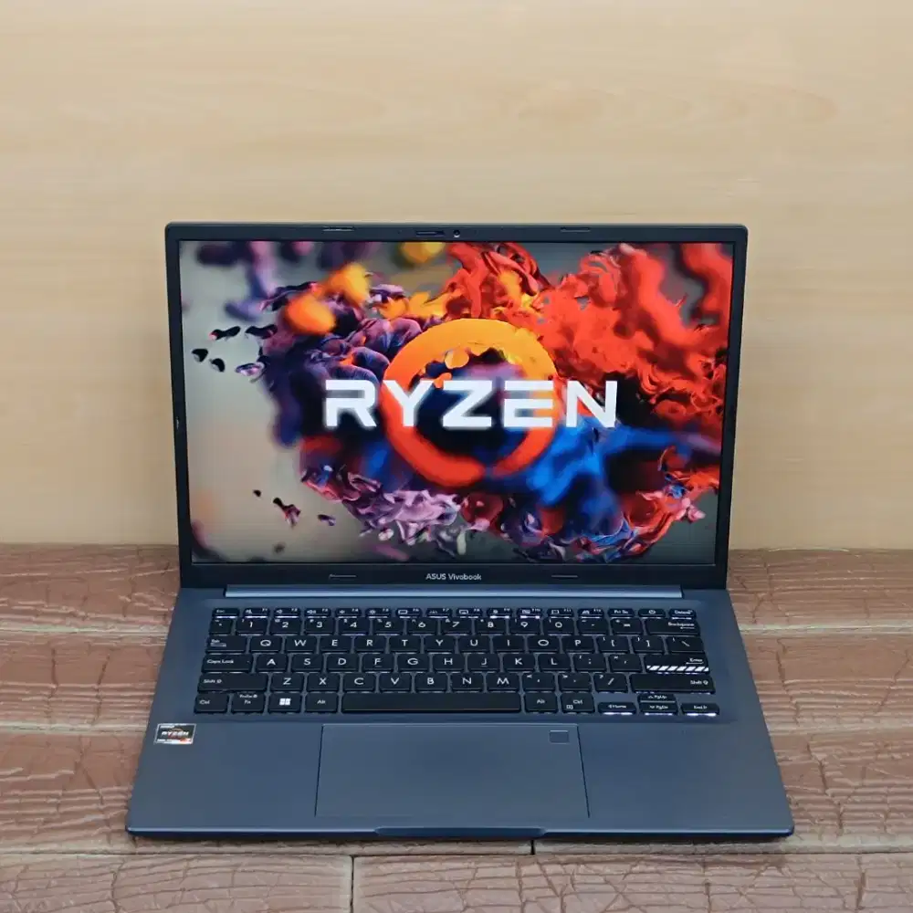 Asus Vivobook M1403QA AMD RYZEN 7-5800H 8GB/512GB IPS WUXGA BACKLIT