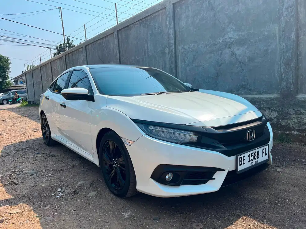 CIVIC TURBO ES SEDAN