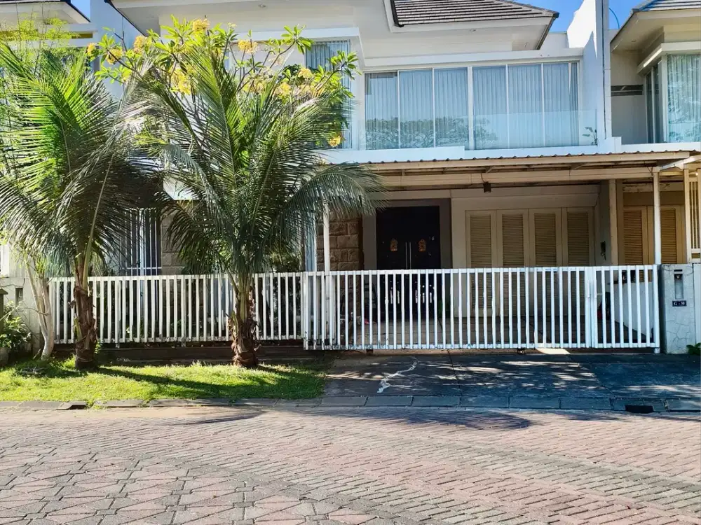DIJUAL RUMAH WISATA BUKIT MAS 2LT 4KT BOULEVARD LUAR CLUSTER SEMI FURNISH