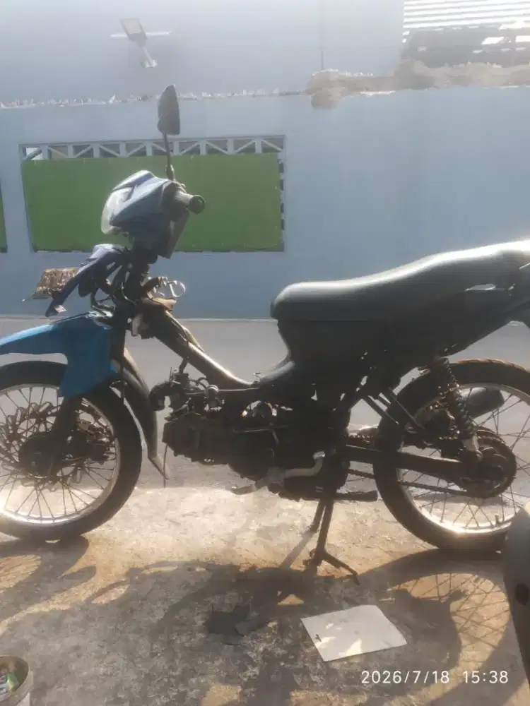 Vega ZR 2012 biru