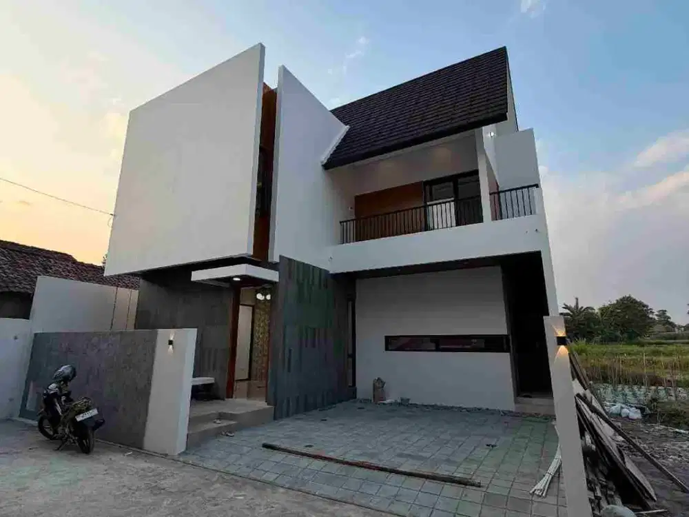 Rumah Baru Mewàh Di Jalan Palagan Km 8