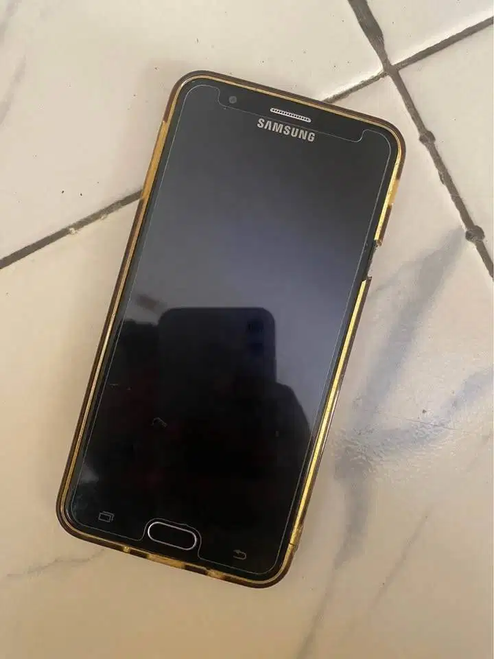 Samsung J7 Prime