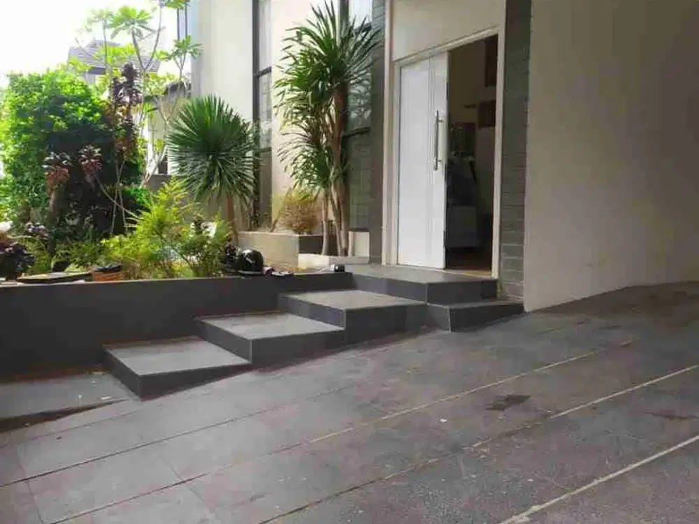 Dijual Rumah Setraduta Bandung Ada Kolam Renang Di Cluster Eksklusif