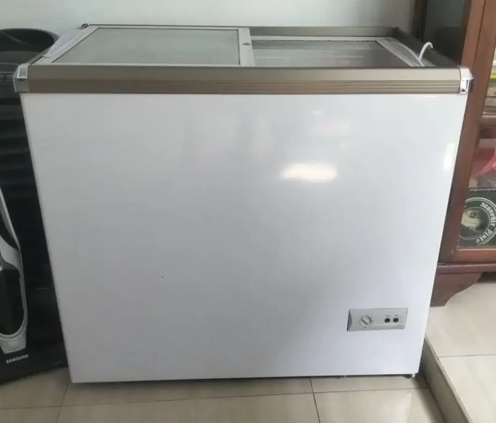 JUAL FRIZER SRA XS-200