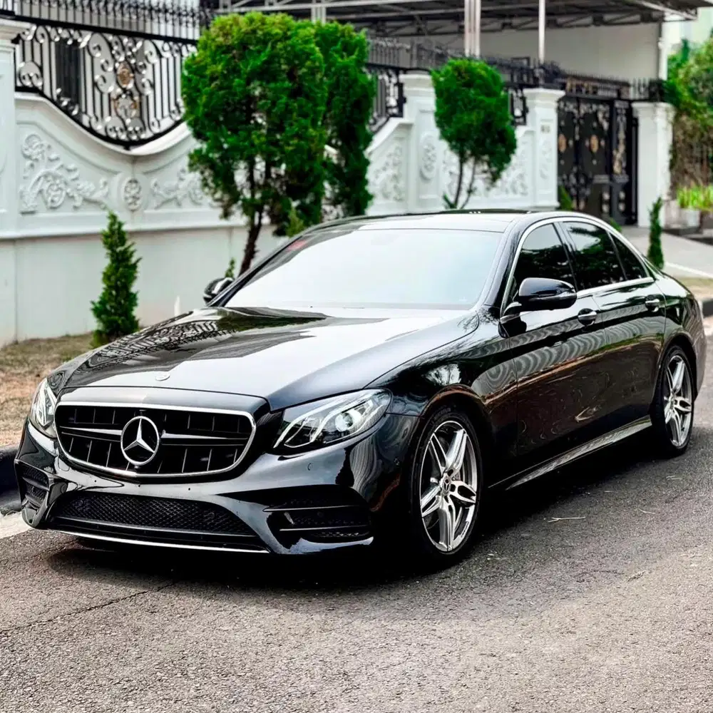 (CASH) Mercedes Benz E300 AMG W213 2017