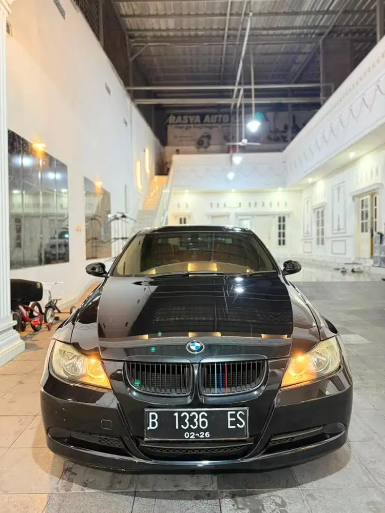 Bmw 320 I E90 Matic 2005 Tangan 1 bru Full orsinil jual cepat bu