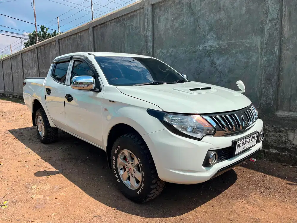 TRITON 2.5 DOUBLE CABIN MANUAL 4x4